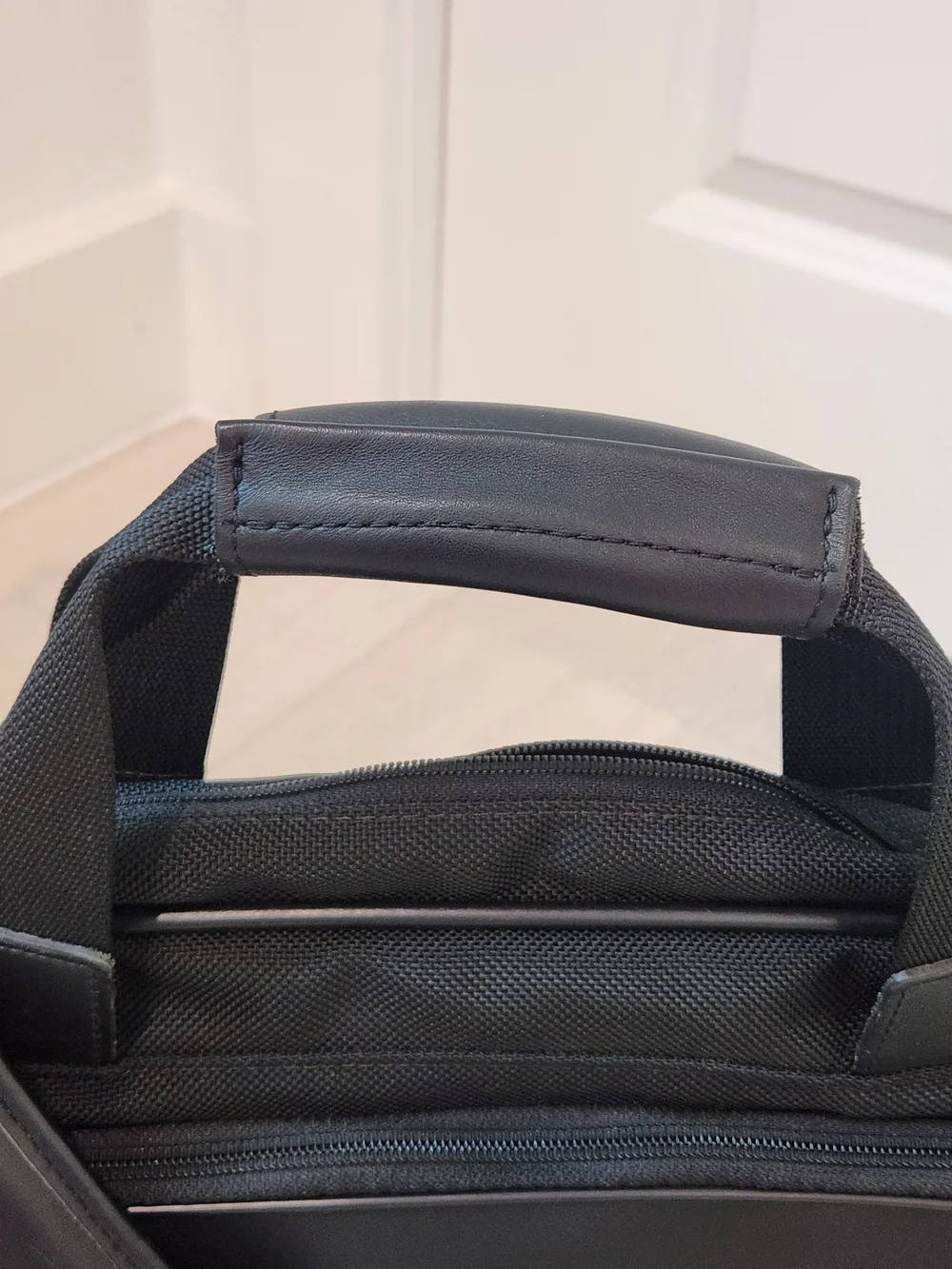Hartmann Luxury Black Men's Travel Briefcase Bag Crossbody NWOT